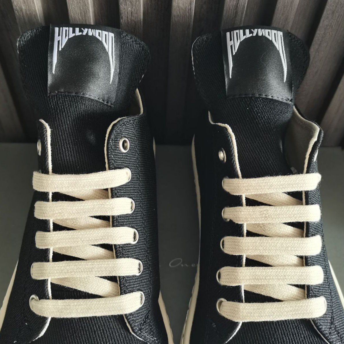 Klasyczne markowe damskie buty – Women Streetwear Brand recenzja i cena