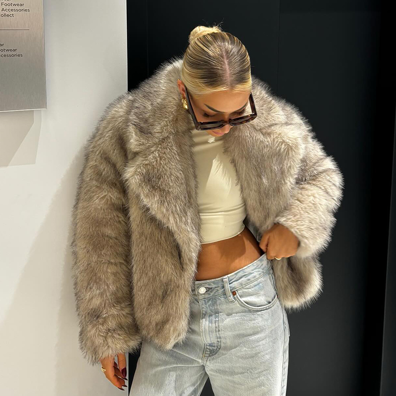 Elegancka kurtka damska z grad – Women Streetwear Brand recenzja i cena